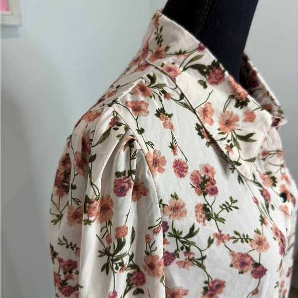 Shein Curve Long Sleeve Floral Button Up Blouse (2XL) - Picture 5 of 8